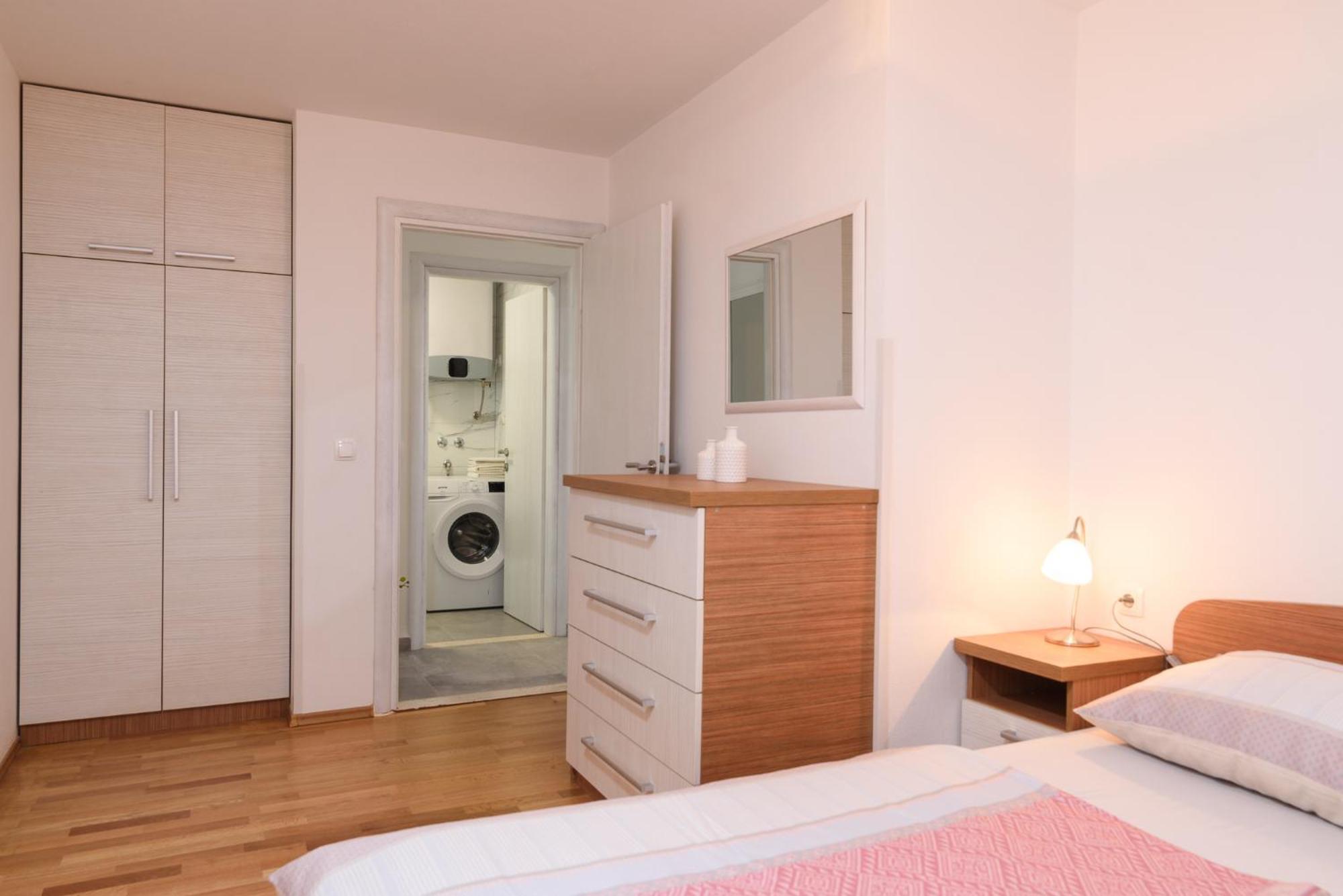 טרוגיר Apartman Karic מראה חיצוני תמונה