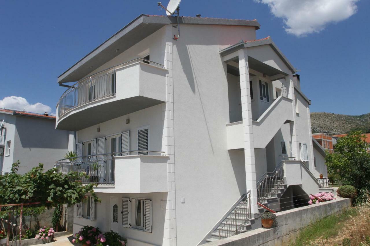 טרוגיר Apartman Karic מראה חיצוני תמונה